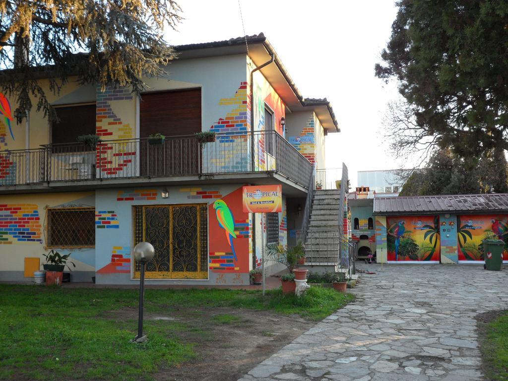 Tropical Bed&Breakfast Lucca Exterior foto